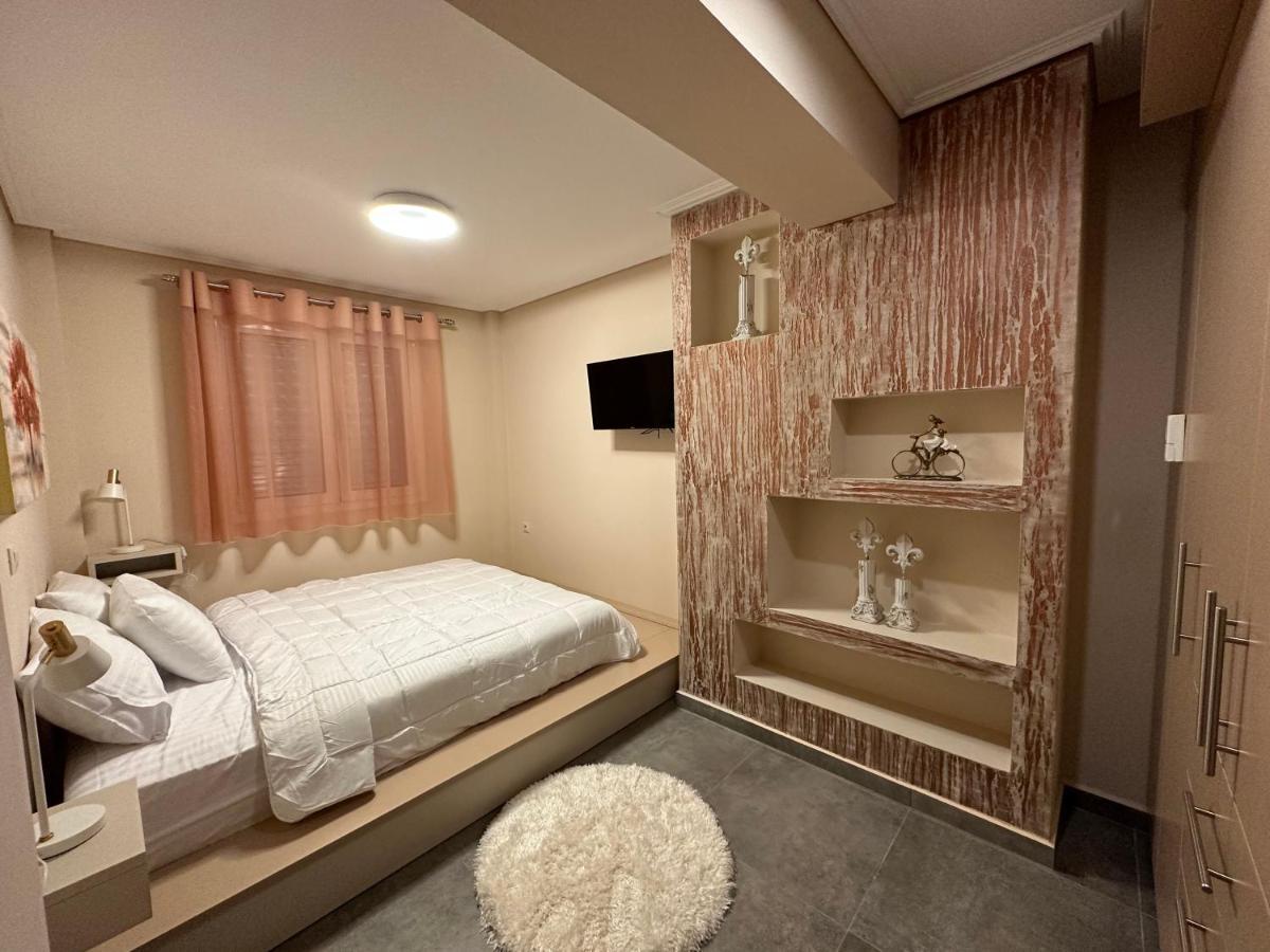 Nikole'S Villas Luxury 180M2 Tiros Luaran gambar